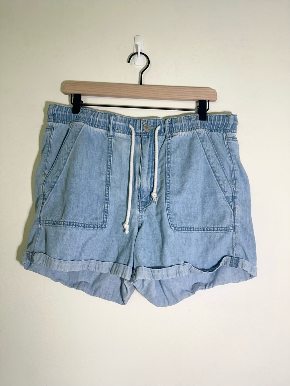 American Eagle - Light Blue Denim Drawstring Women’s Shorts